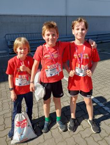 64 Kinder stellen sich dem Zehntel in Hamburg