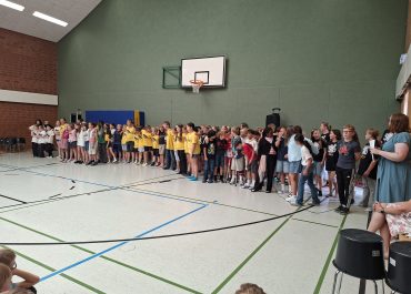 Home Tage voller Abschiede - mit lachenden und weinenden Augen